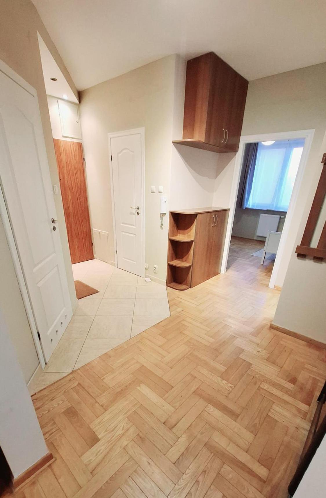 Metro Natolin Apartament *